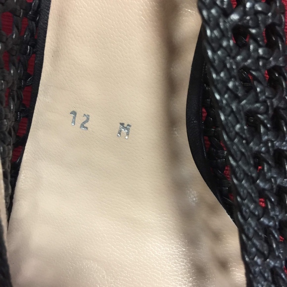 Stuart Weitzman Black Leather Woven Heels - Picture 4 of 6